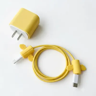 PROTECTOR PARA CARGADOR 20W Y CABLE AMARILLO